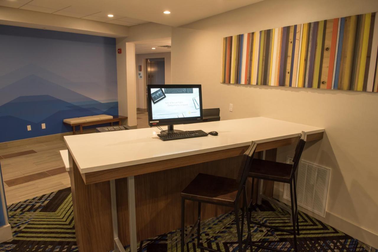 Holiday Inn Express & Suites - Louisville N - Jeffersonville By Ihg Eksteriør billede
