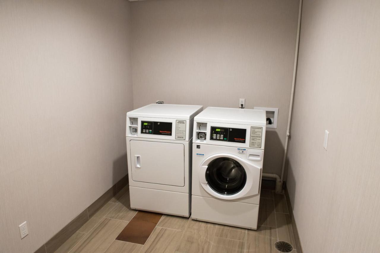 Holiday Inn Express & Suites - Louisville N - Jeffersonville By Ihg Eksteriør billede